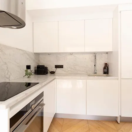 Holiday home Modern Townhouse With Terrace & Parking In The Heart Of Old Antibes *