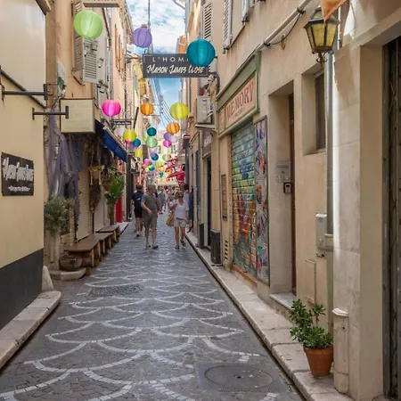 Holiday home Modern Townhouse With Terrace & Parking In The Heart Of Old Antibes *