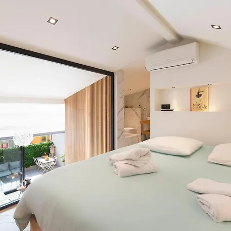 Holiday home Modern Townhouse With Terrace & Parking In The Heart Of Old Antibes